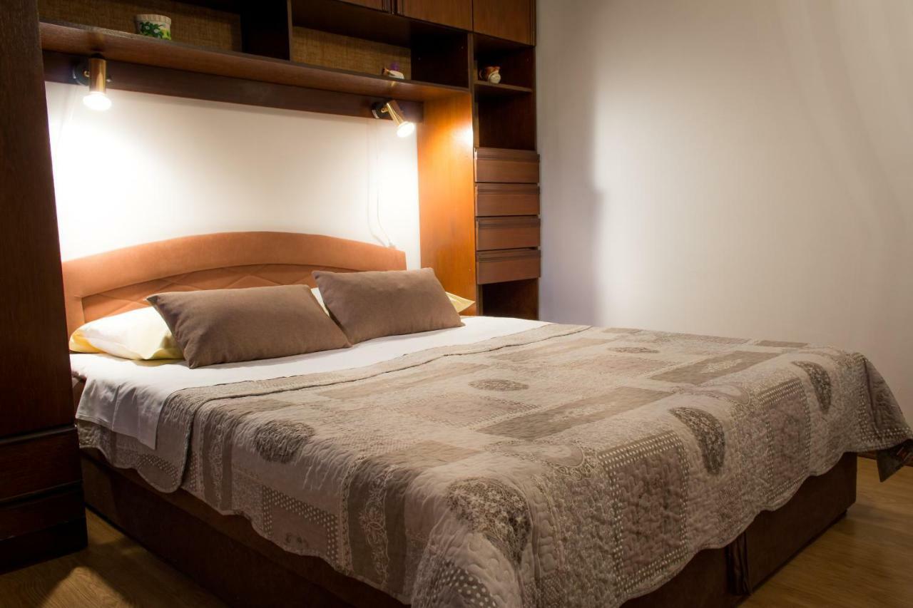 Apartman Dina Risika Exteriér fotografie